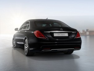 Mercedes-class-S-back