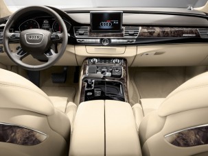 antropoti-limousine-rent-a-car-audiA8-interior7